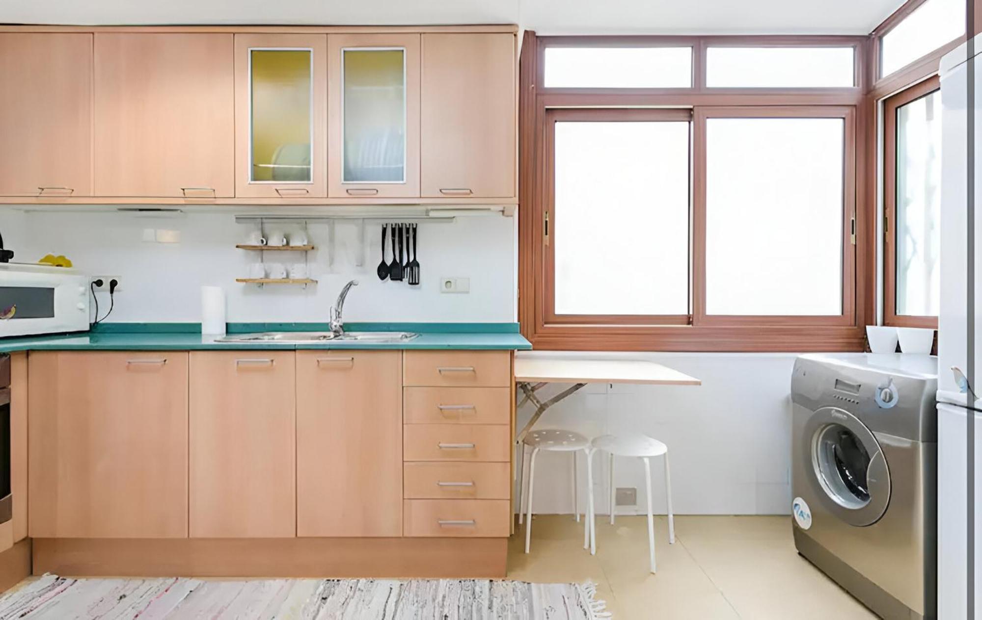 Appartamento Acogedor Piso En Barcellona Esterno foto