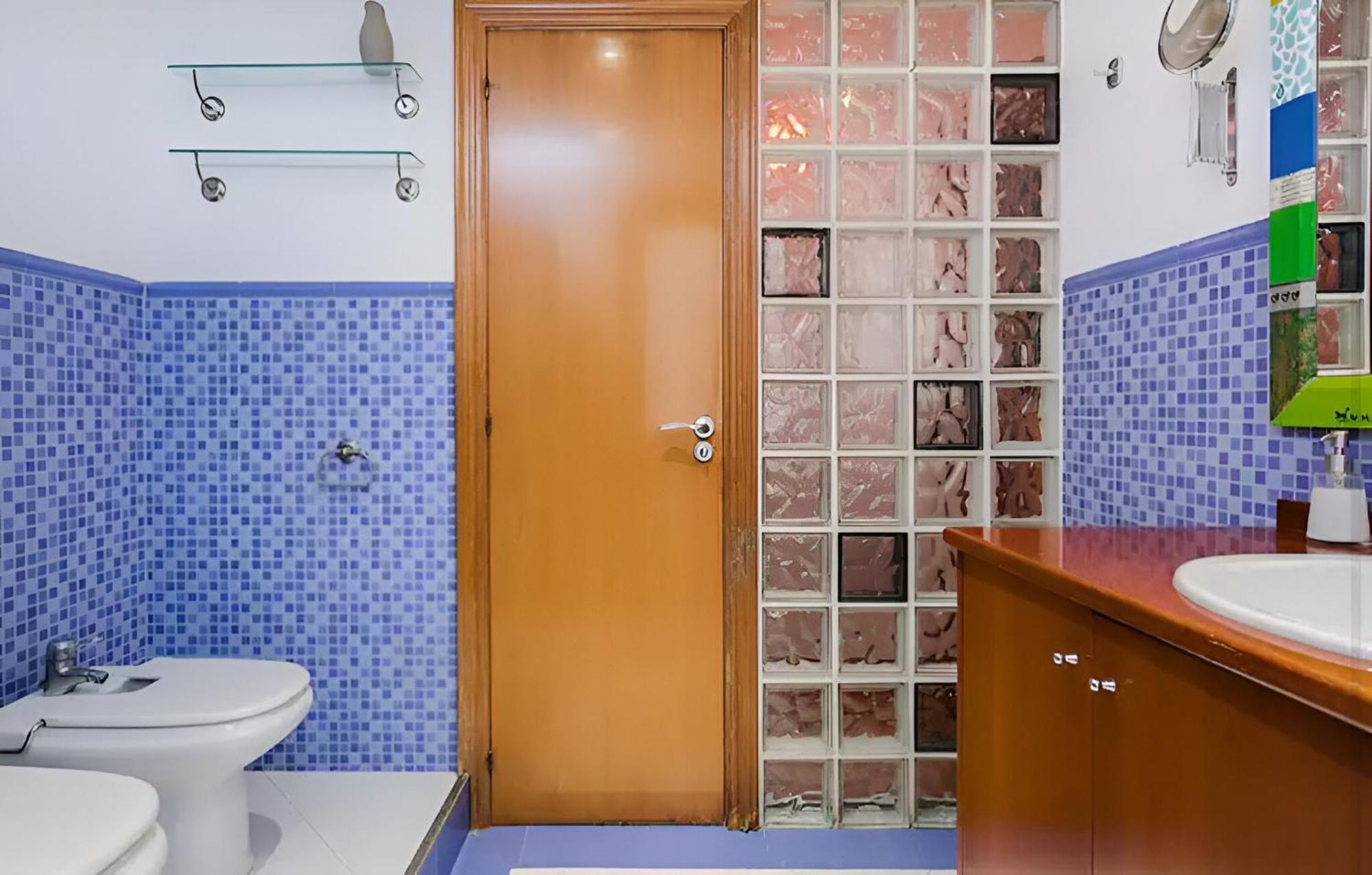 Appartamento Acogedor Piso En Barcellona Esterno foto